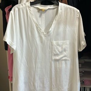 New without tags linen style t shirt